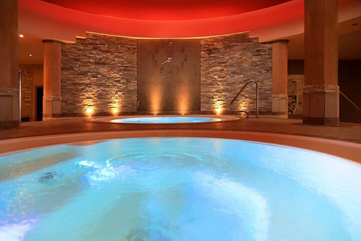 Pool 43 of 101