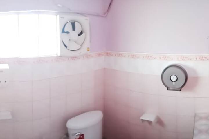 Room 7 of 51