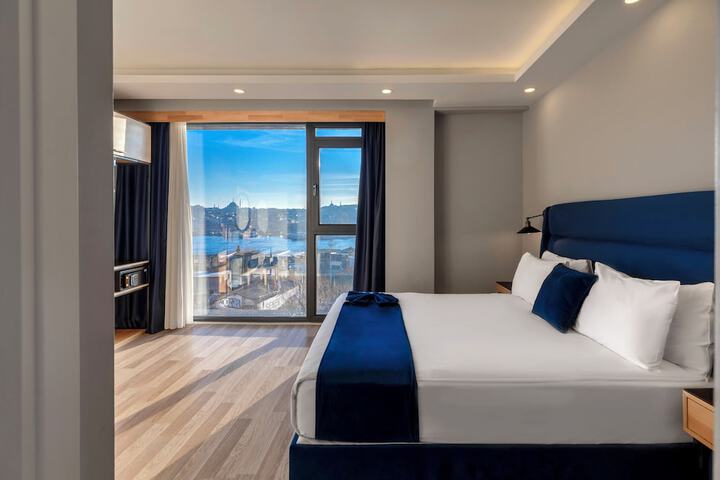 Room 40 of 54