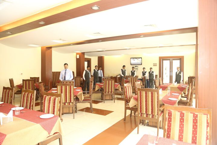 Dining Photos
