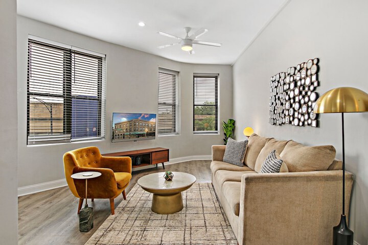 Room 11 of 20
