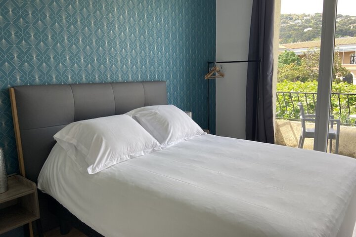 Room 15 of 25