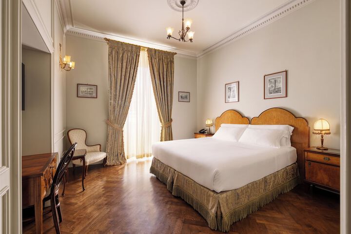 Room 83 of 181