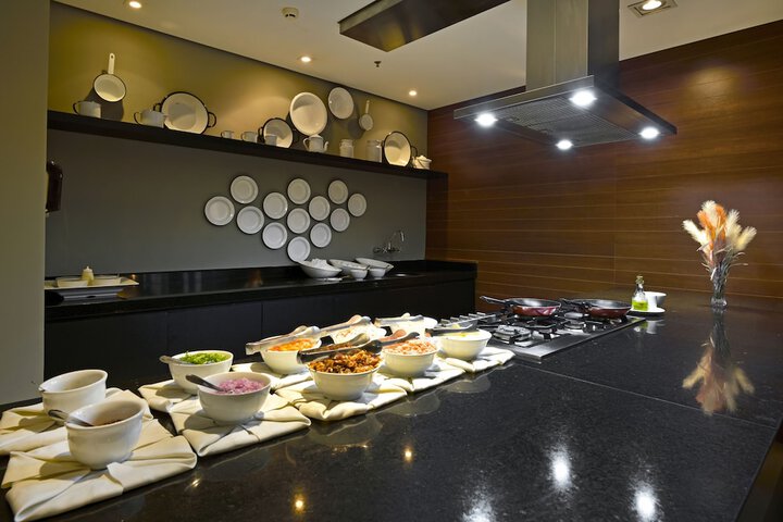 Dining 104 of 116