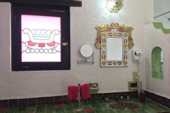 Room 5 of 42