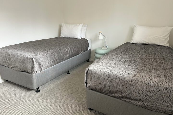 Room 22 of 142