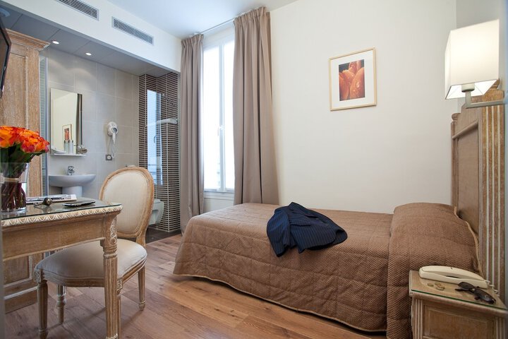 Room 6 of 41