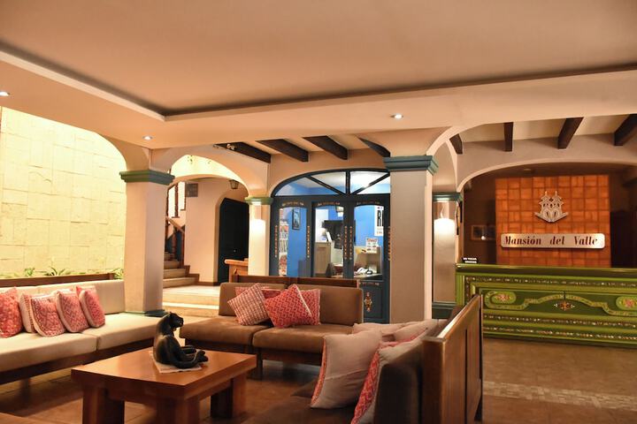 Hotel Interior 3 of 94