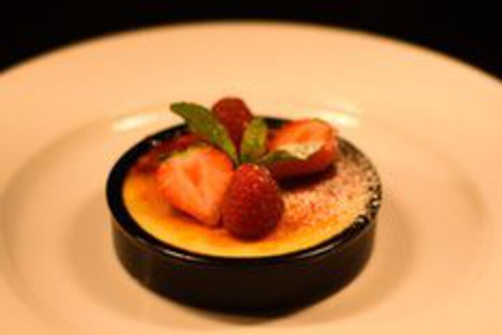 Dining 3 of 40
