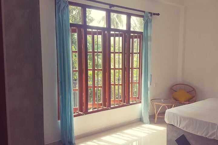 Room 17 of 19