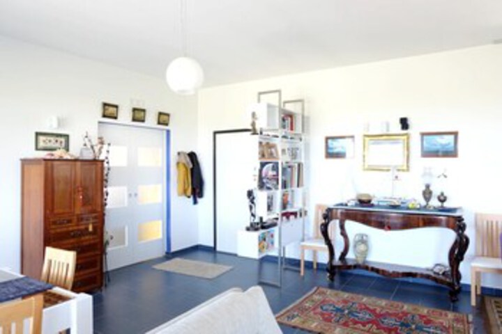 Room 38 of 100