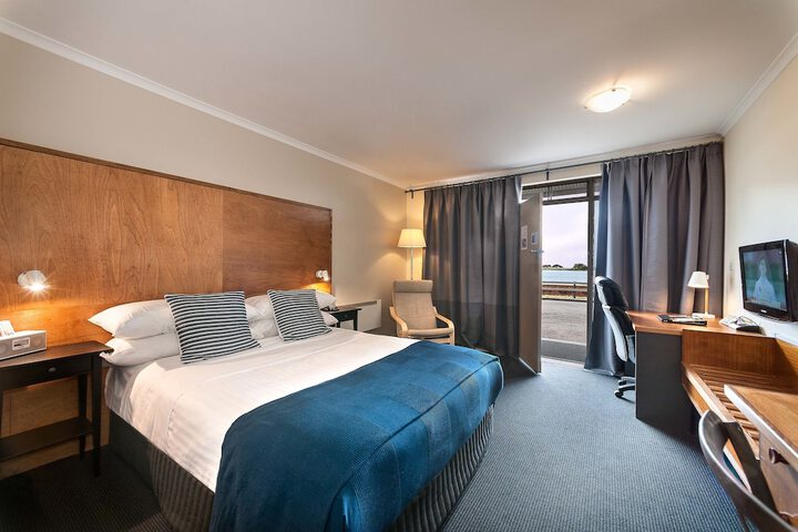 Room 9 of 43