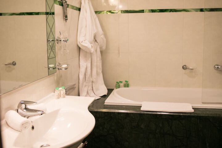 Bath Photo
