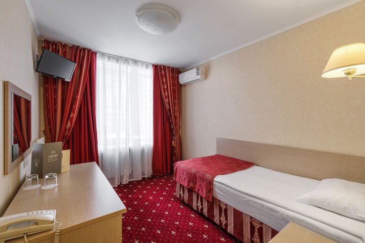 Room 6 of 46