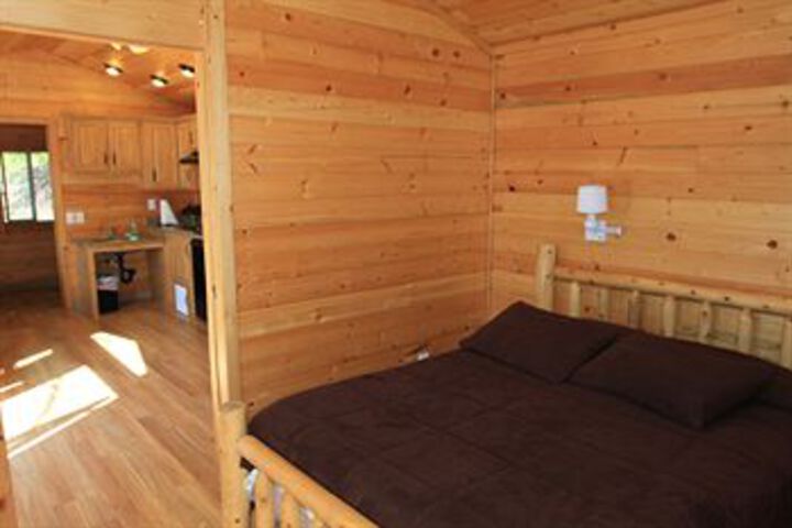 Room 11 of 25