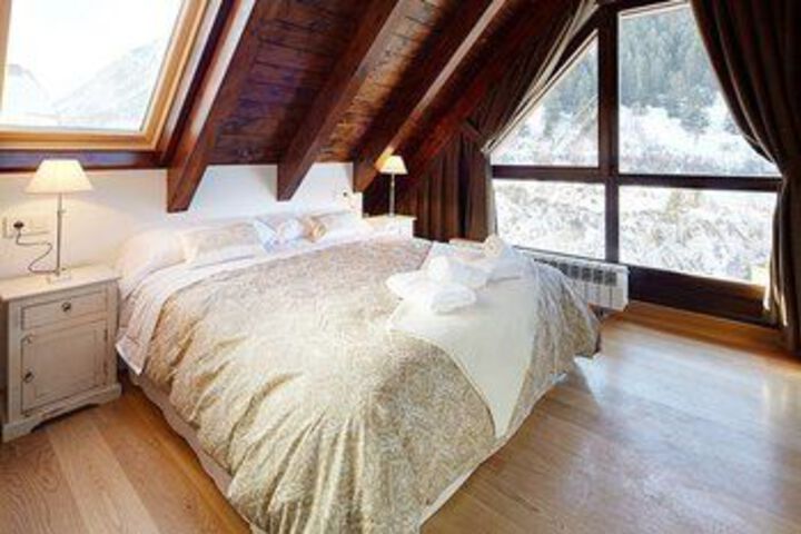 Room 8 of 22