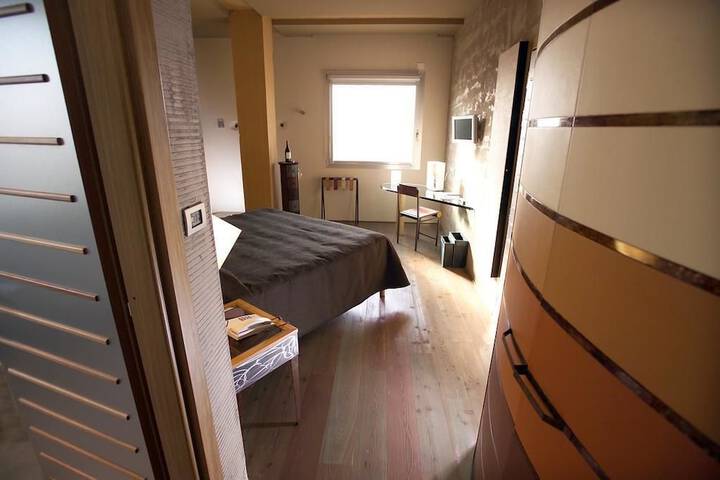 Room 7 of 58