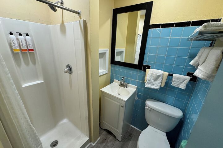 Room 7 of 10
