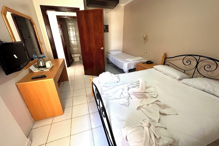 Room 46 of 120