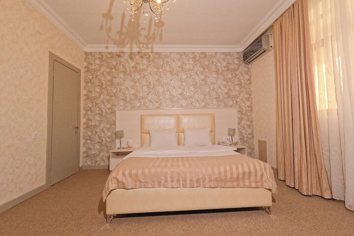 Room 22 of 52