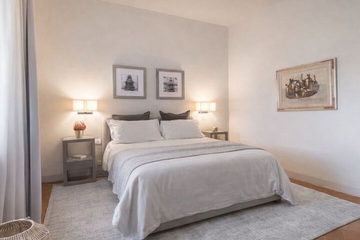 Room 25 of 152