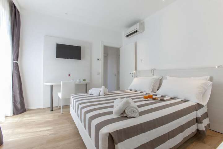 Room 8 of 57