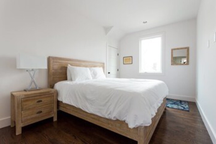 Room 43 of 54