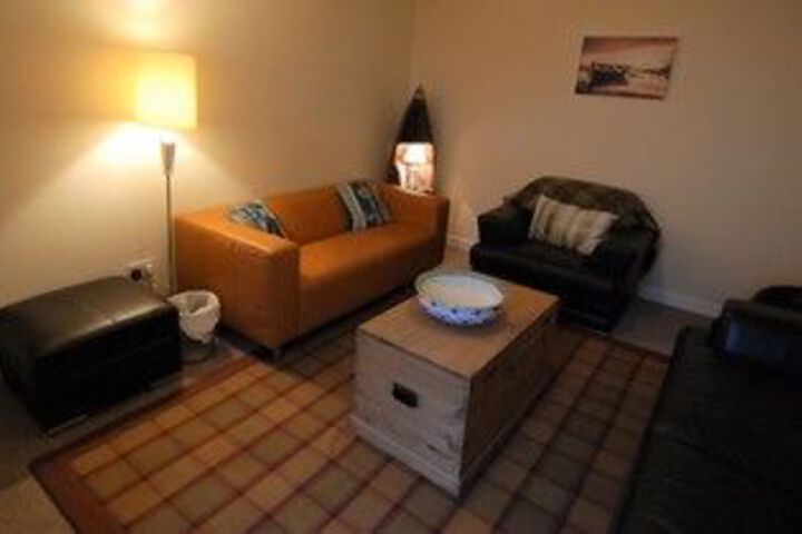 Room 14 of 18