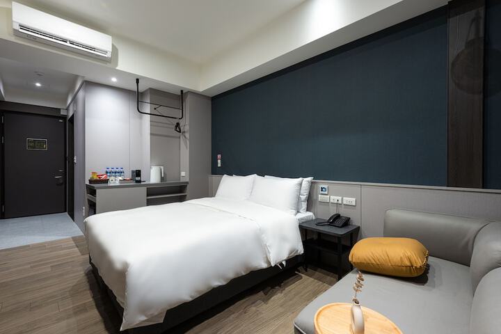 Room 40 of 68