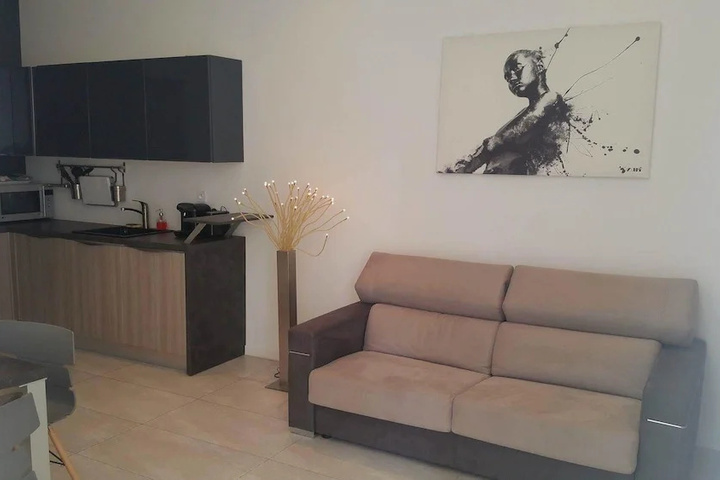 Room 5 of 14