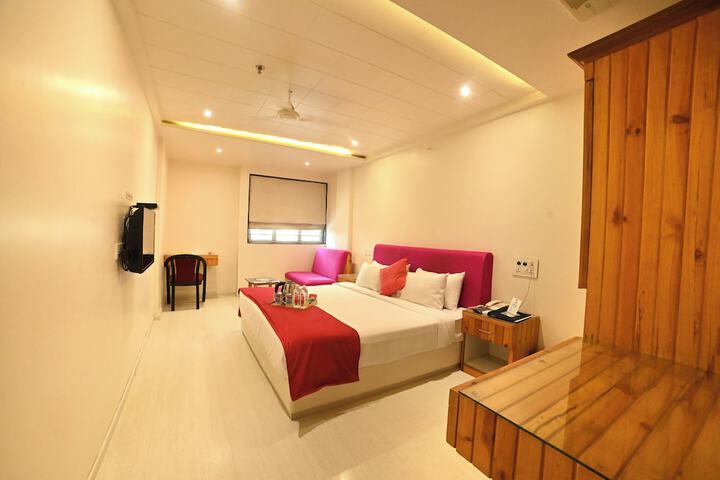 Room 8 of 39