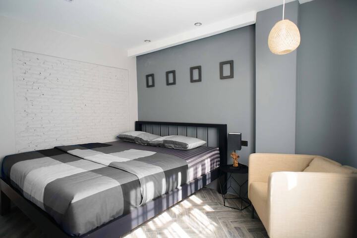 Room 48 of 102