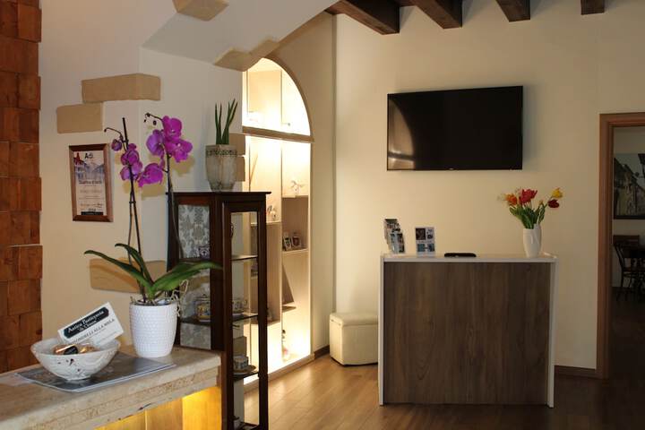 Hotel Interior 4 of 48