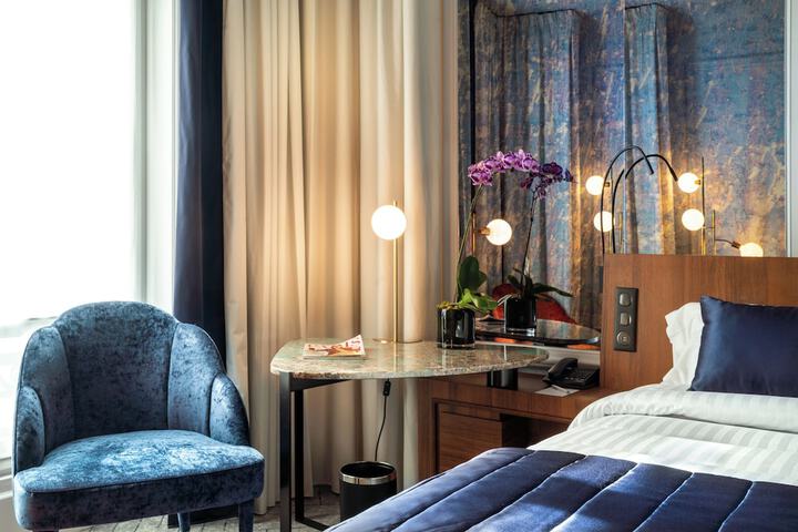 Hotel Interior 178 of 200