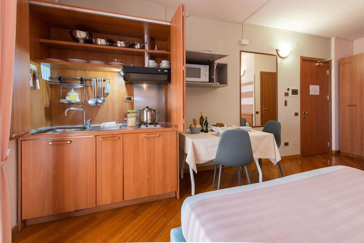 Private kitchenette