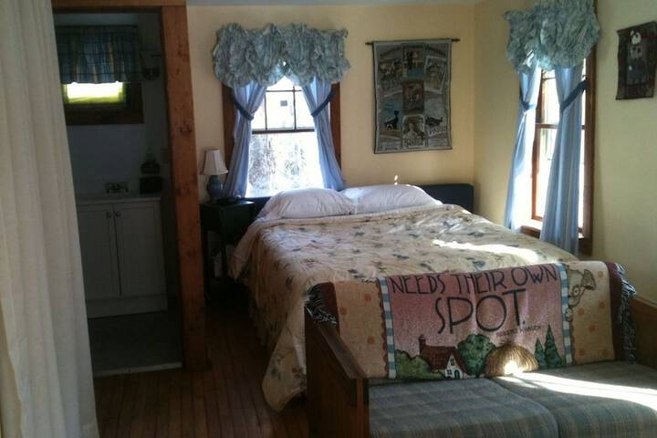 Room 3 of 78