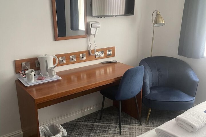 Room 12 of 49