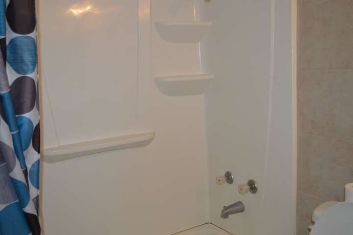 Room 10 of 12
