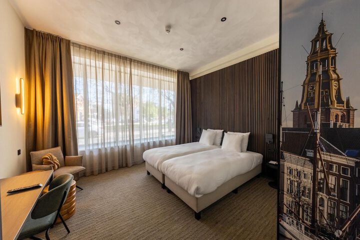 Room 55 of 132
