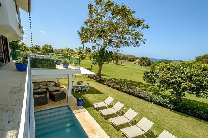 Sundeck 20 of 23