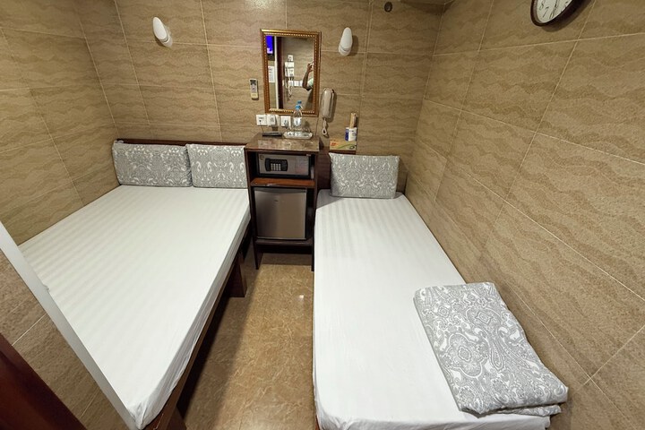 Room 54 of 139
