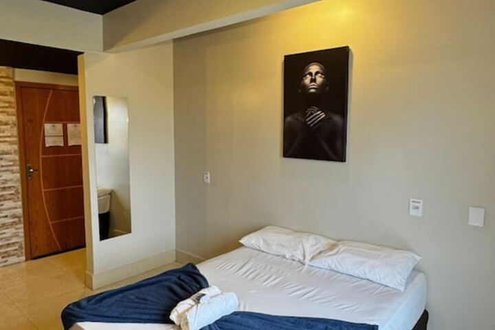 Room 44 of 80