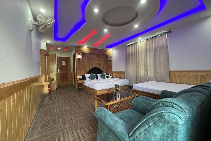 Room 22 of 46