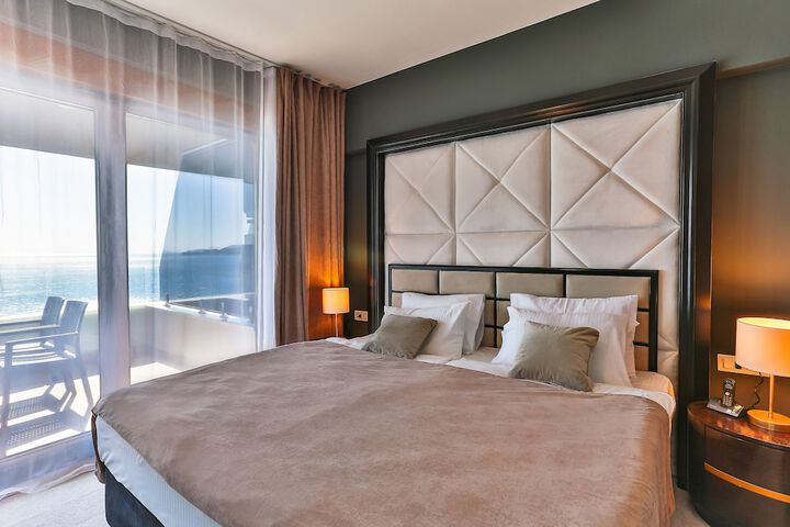 Room 4 of 45