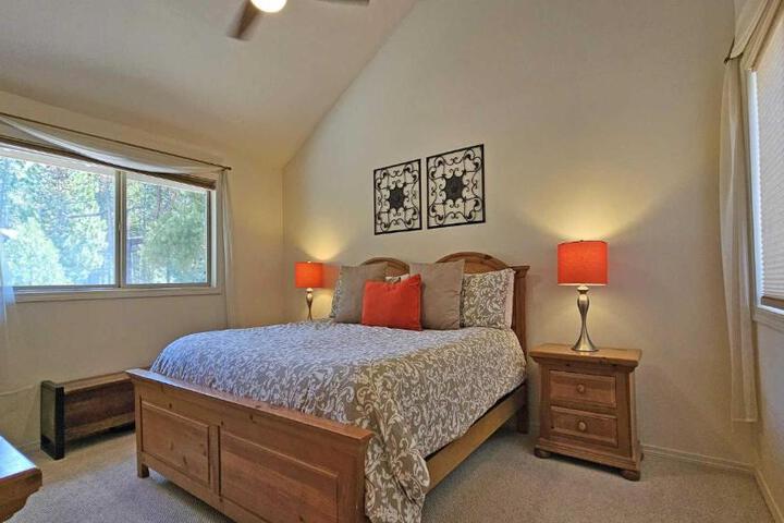 Wallowa 10 in Sunriver, OR
