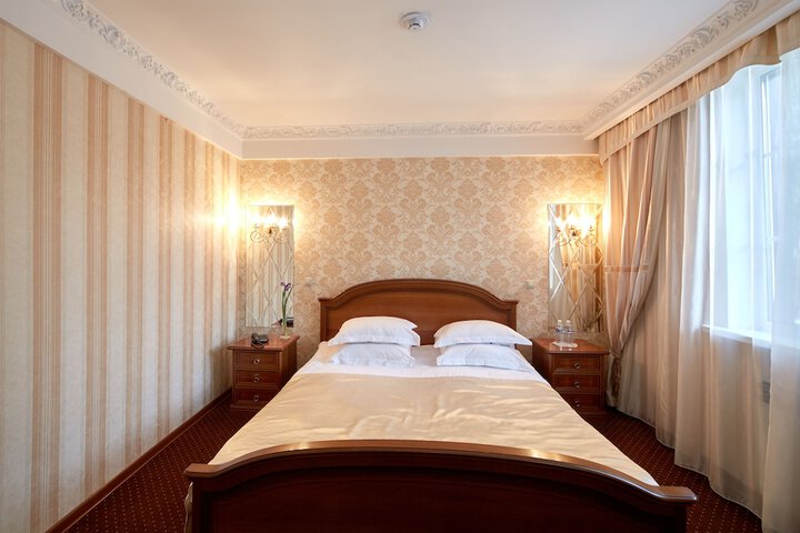 Room 12 of 75