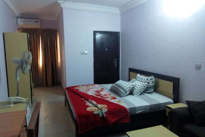 Room 4 of 26