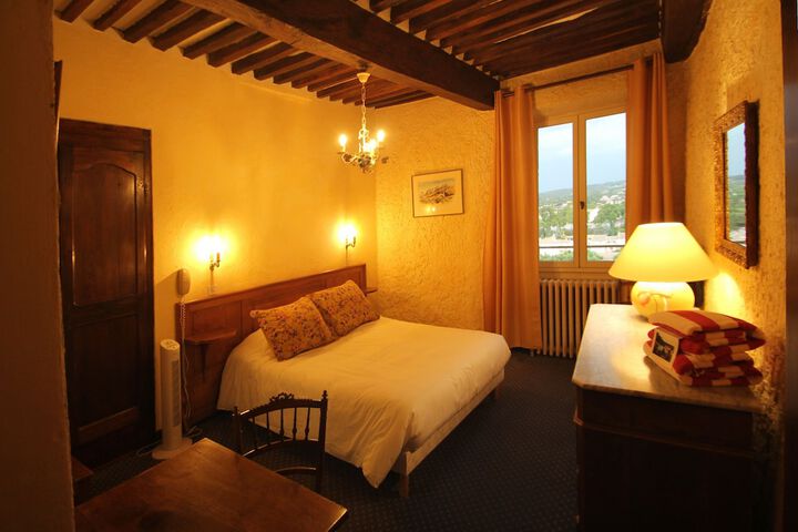 Room 18 of 64