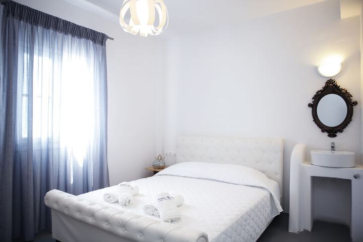Room 4 of 119