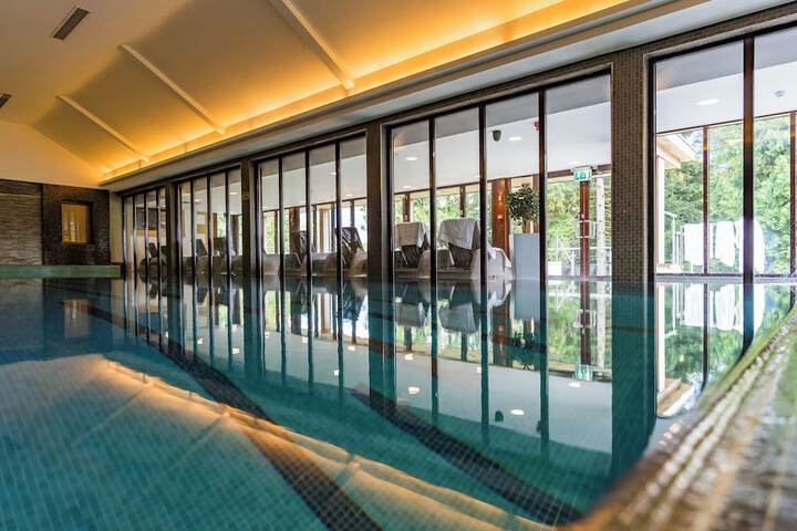 Pool 56 of 95